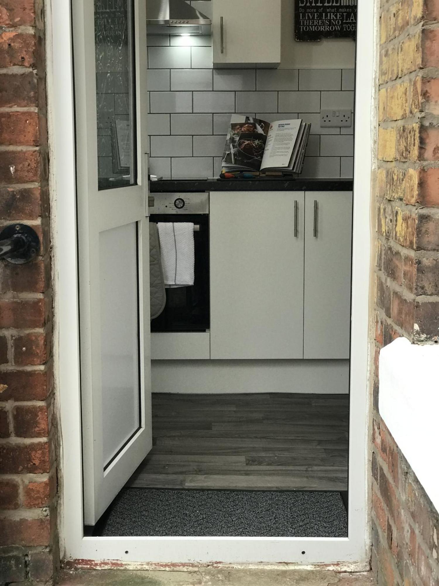 Bright Spacious 3-Bed With Office & Patio, Preston Preston  Exterior photo